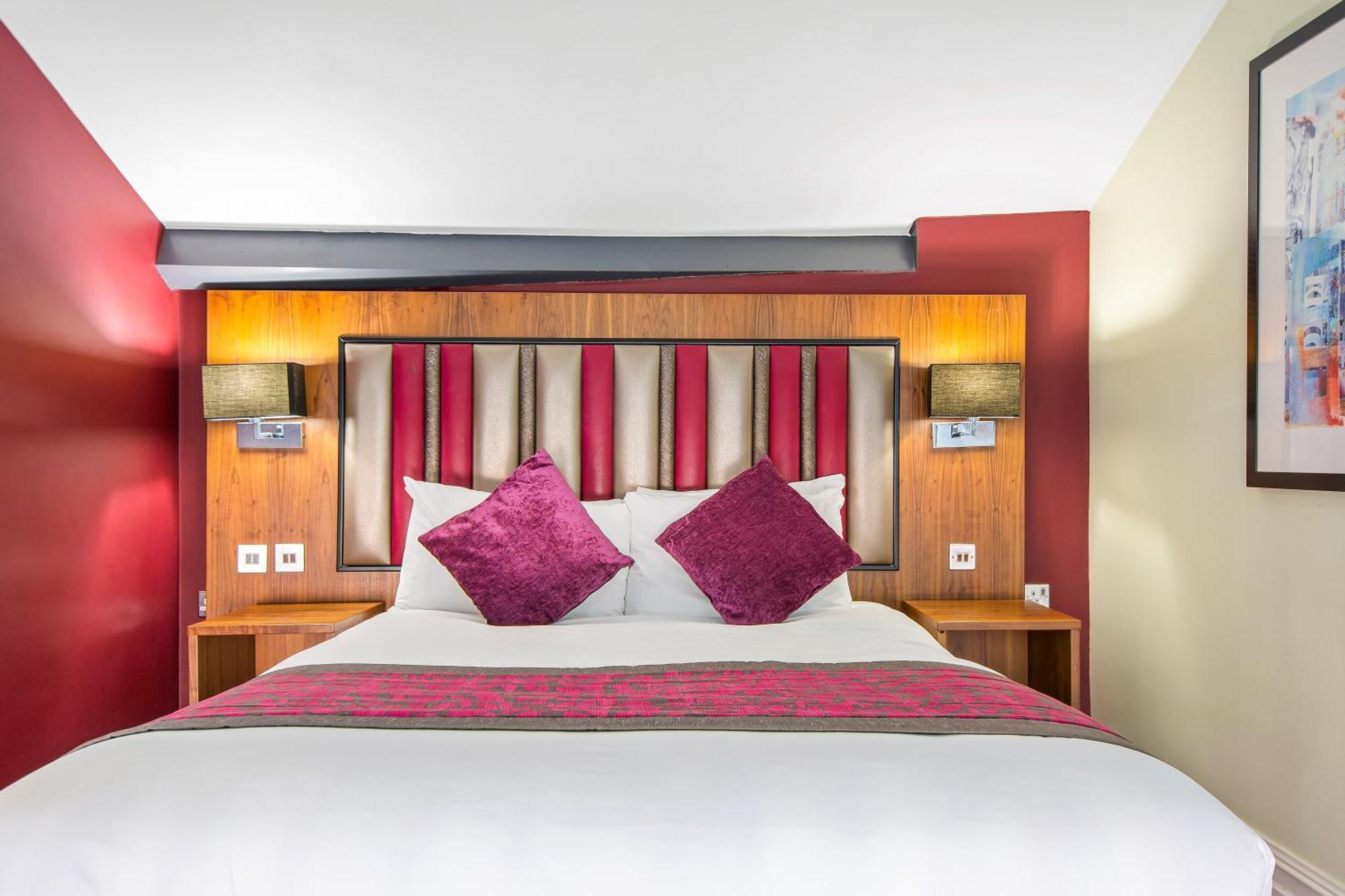 Roomzzz Manchester City — Photos 3